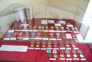 Выставка 9 мая Медали ВОВ